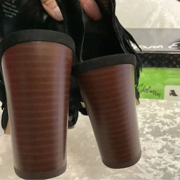 New Sam Edelman Elaine Fringe 8 Heels - Picture 15 of 15